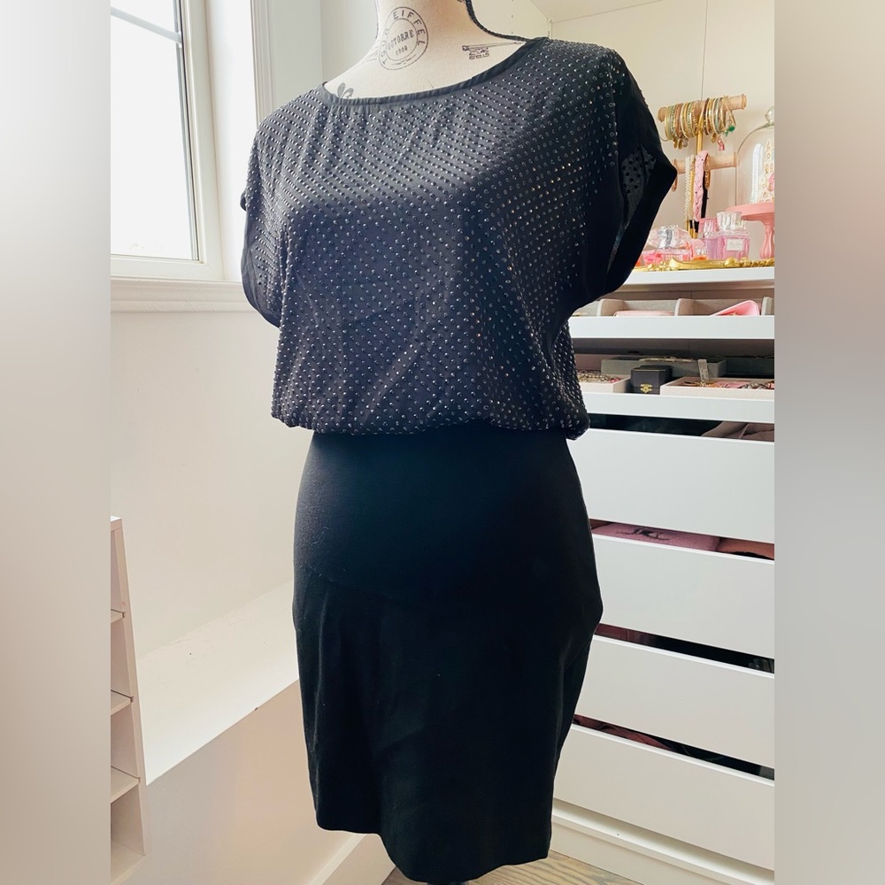 VERY PRETTY LBD LITTLE BLACK DRESS WITH BEADS - Picture 2 of 7